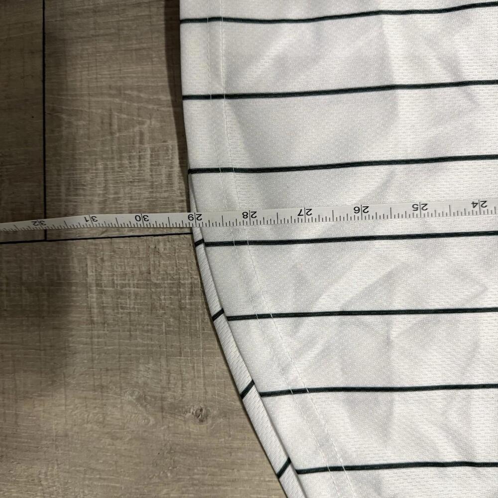 NBA Milwaukee Bucks White Green Baseball Style Jersey NWT Size M Men - Picture 8 of 8